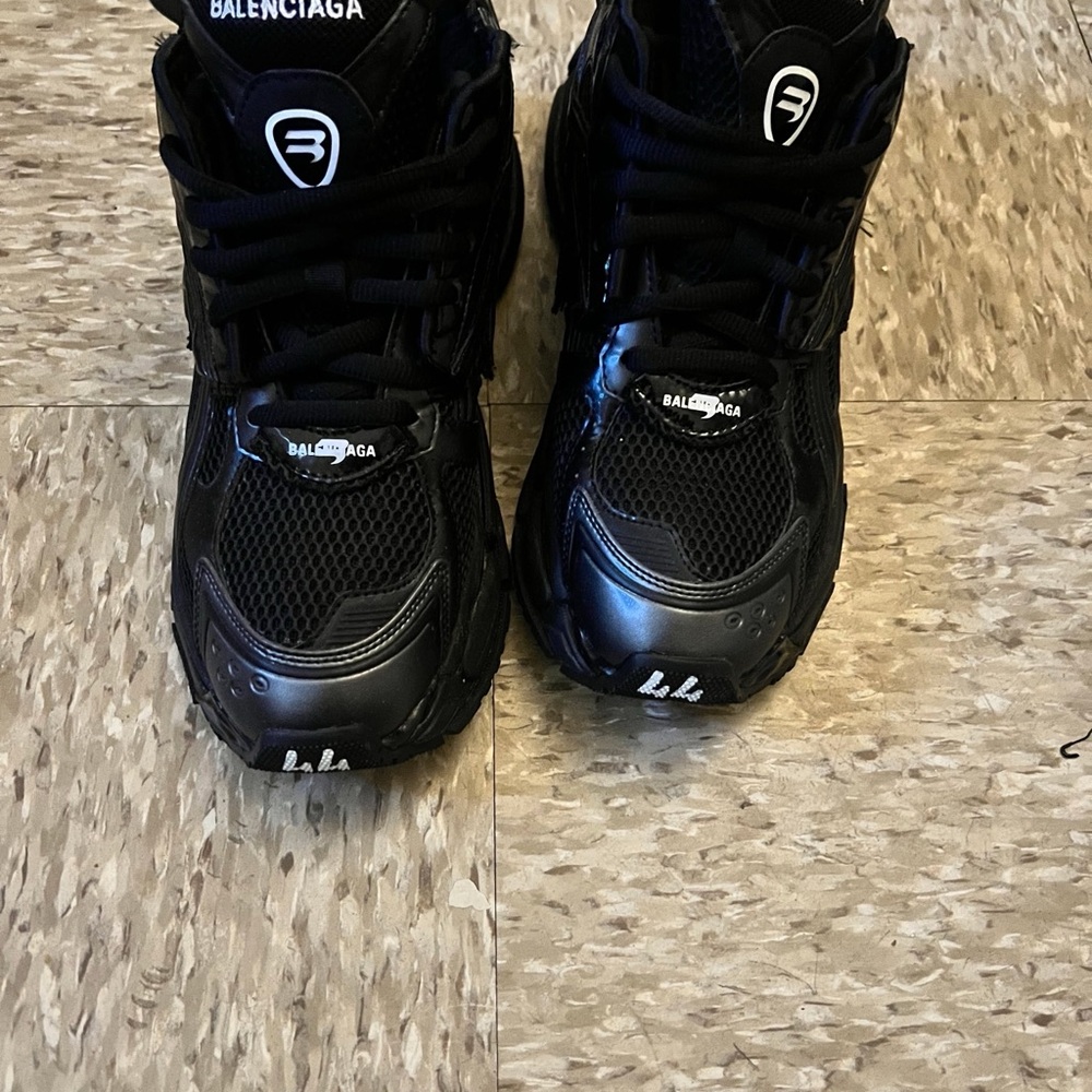 Balenciaga Kids Sneakers in Black